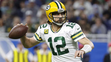 New Footwork From Aaron Rodgers Is Baffling Elite Quarterback Trainers