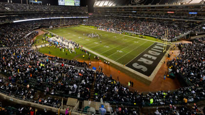 Raiders to stay in Oakland for 2019 season, per NFL Network report