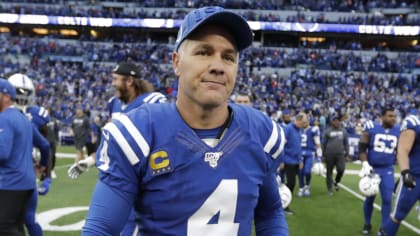 Adam Vinatieri opens 24th NFL season with three costly misses for Colts