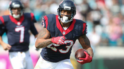 Miami Dolphins sign Arian Foster to beef up running-back position