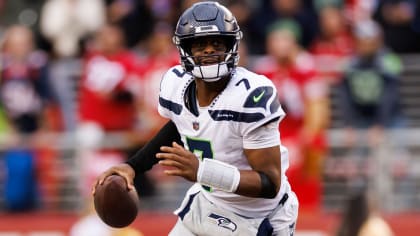 Seahawks QB Geno Smith agrees to 3-year, $105 million extension instead of  hitting free agency