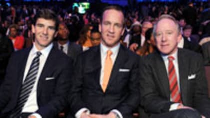 Peyton and Eli Manning's Monday Night Football Show – The Crimson