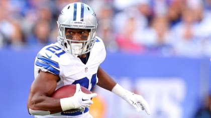 September 20, 2015: Dallas Cowboys running back Joseph Randle (21) runs  with the ball during the NFL game between the Dallas Cowboys and the  Philadelphia Eagles at Lincoln Financial Field in Philadelphia