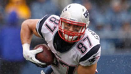 Fantasy Football: Knowing when to draft Rob Gronkowski a tricky