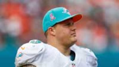 Bills reach deal to re-sign Incognito to 3-year contract