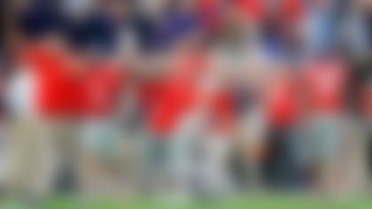 CFB-Ole-Miss-Celebrating-TOS-141129