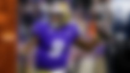 Washington quarterback Michael Penix Jr. leads the FBS with 399.8 passing yards per game heading into Saturday's matchup against Oregon. (AP Photo / Lindsey Wasson)