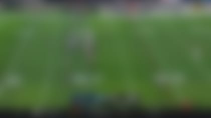 Carr, Hollins link up for 12-yard gain on fourth-and-10