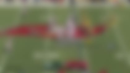 Rodgers hits Doubs in stride for 21-yard catch and run