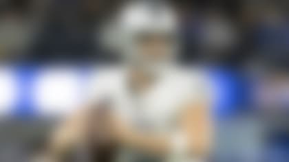 Las Vegas Raiders quarterback Derek Carr (4) looks to pass during an NFL football game against the Los Angeles Rams, Thursday, Dec. 8, 2022, in Inglewood, Calif. (AP Photo/Kyusung Gong)