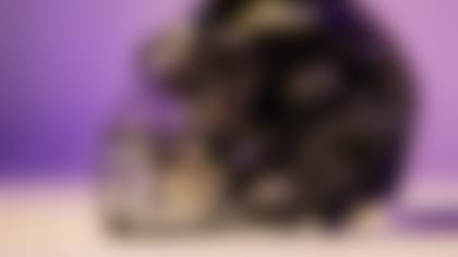 nfl_oakley-mouth-shield_large-file-1024x683