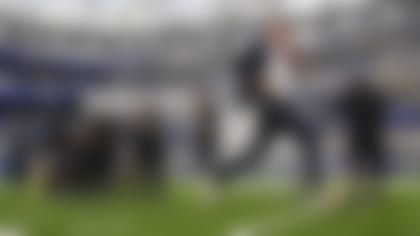 Rich Eisen runs the 40-yard dash during Run Rich Run, Saturday, April 17, 2021 in Inglewood, Calif. (Brandon Sloter/NFL)