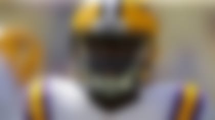 Fournette-Leonard-150929-TOS.jpg