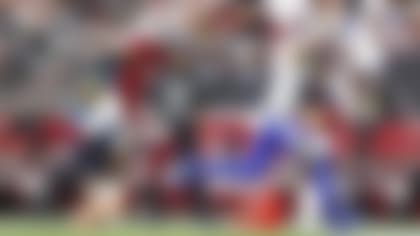 Los Angeles Rams wide receiver Cooper Kupp (10) runs for a touchdown during an NFL football game against the Arizona Cardinals on Sunday, September 25, 2022 in Glendale, Arizona. (Mikey Owens/NFL)