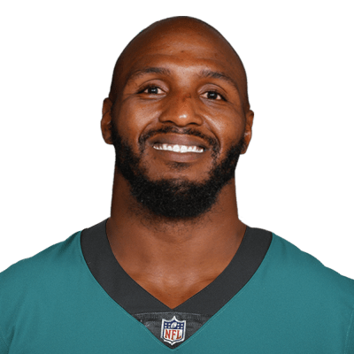 Get to Know Robert Quinn, the Latino Eagles Player Heading to Super Bowl  LVII