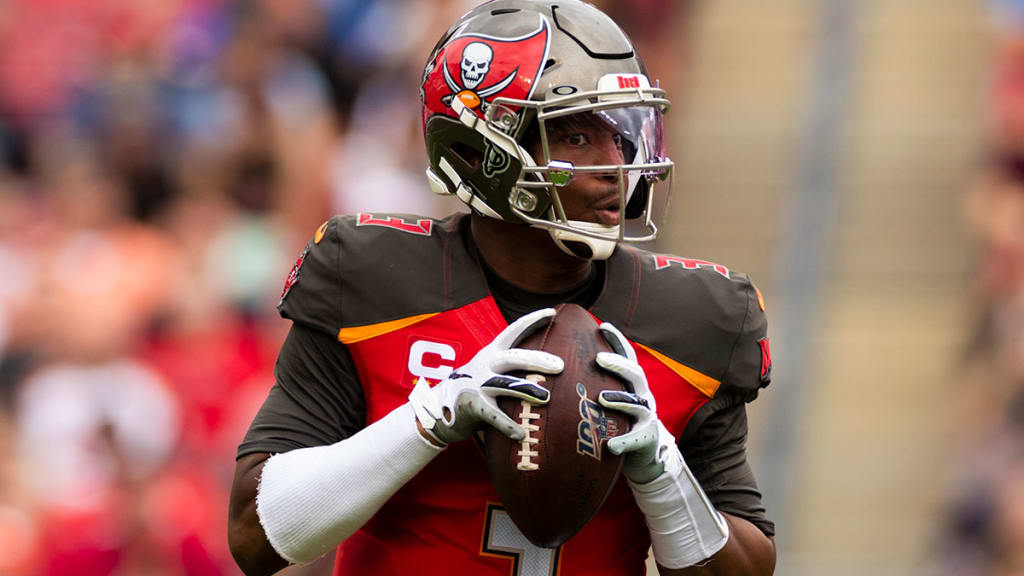 Report: Jameis Winston has agreed to a deal to re-sign with the