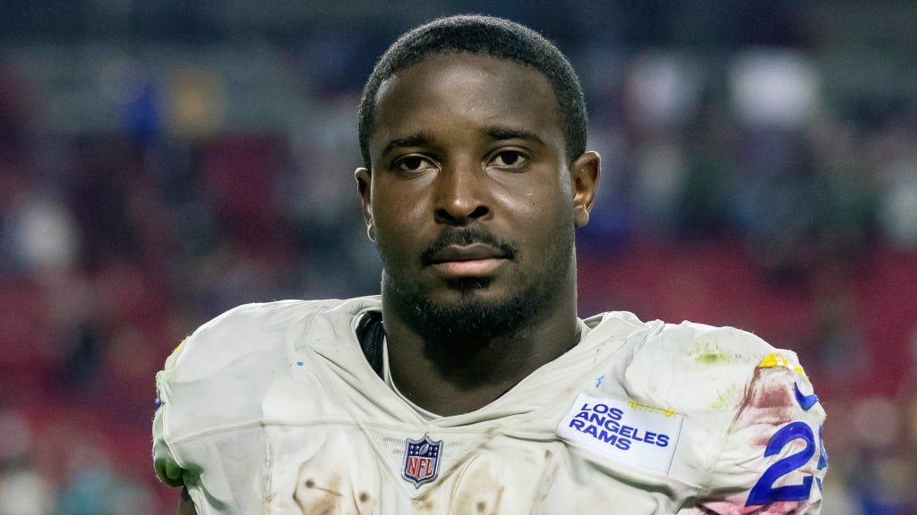 Rams' RB Sony Michel is retiring from the NFL after 5 seasons, per