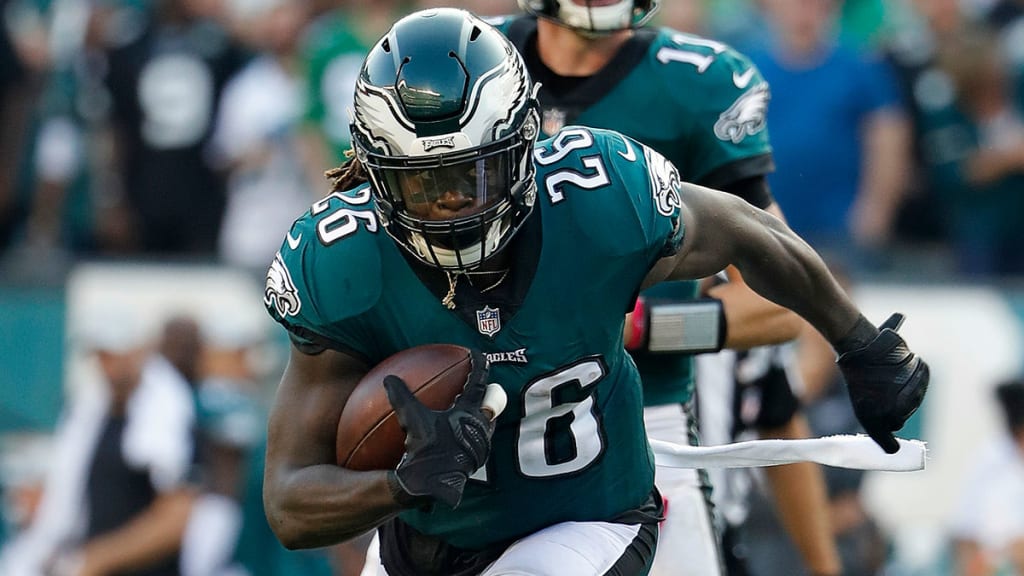 Eagles RB Jay Ajayi's career, fueled by doubts, has been building