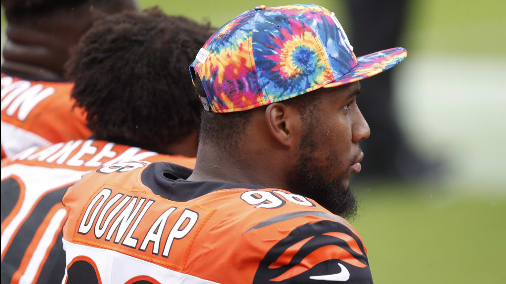 Cincinnati Bengals trade DE Carlos Dunlap to Seattle Seahawks