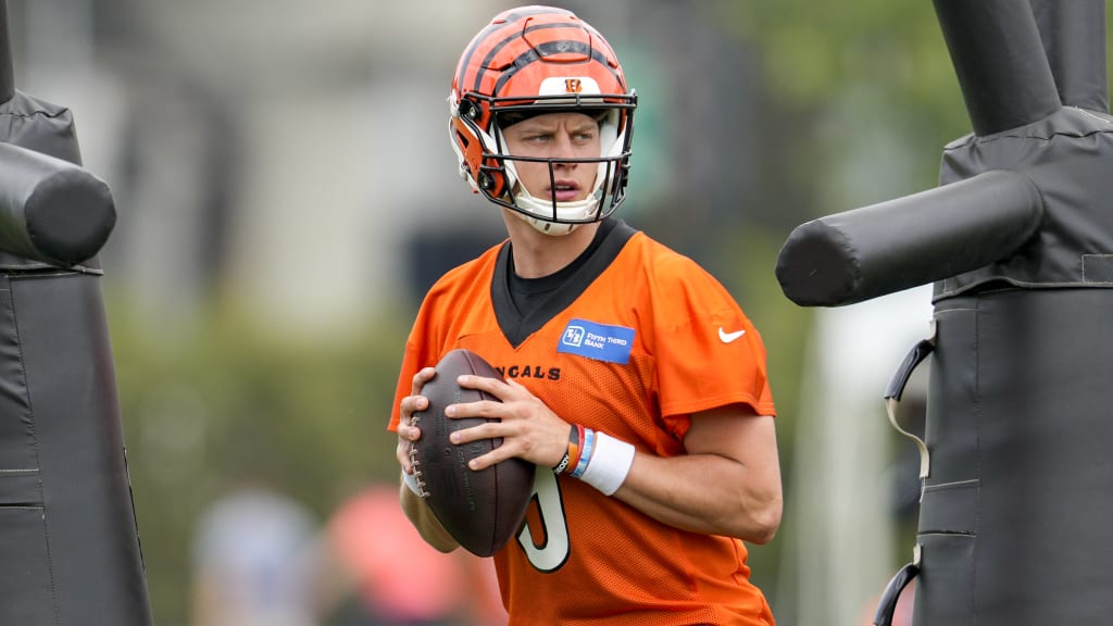 Bengals QB Joe Burrow at practice after NFL preseason calf injury