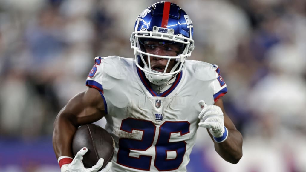 Biggest fantasy football offseason moves: Saquon finally signs