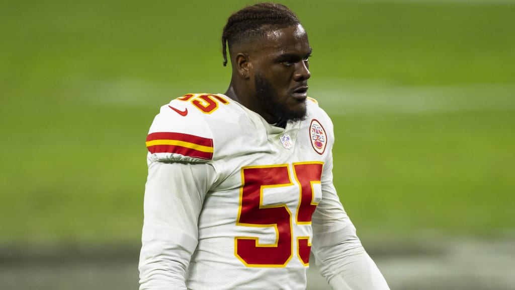 Chiefs' Frank Clark fined for throat slash celebration