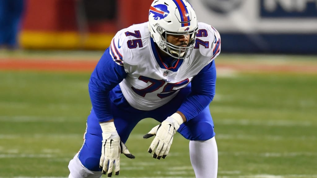 Buffalo Bills offensive tackle Daryl Williams (75) plays against the  Tennessee Titans during an NFL football game on Monday, Oct. 18, 2021, in  Nashville, Tenn. (AP Photo/John Amis Stock Photo - Alamy