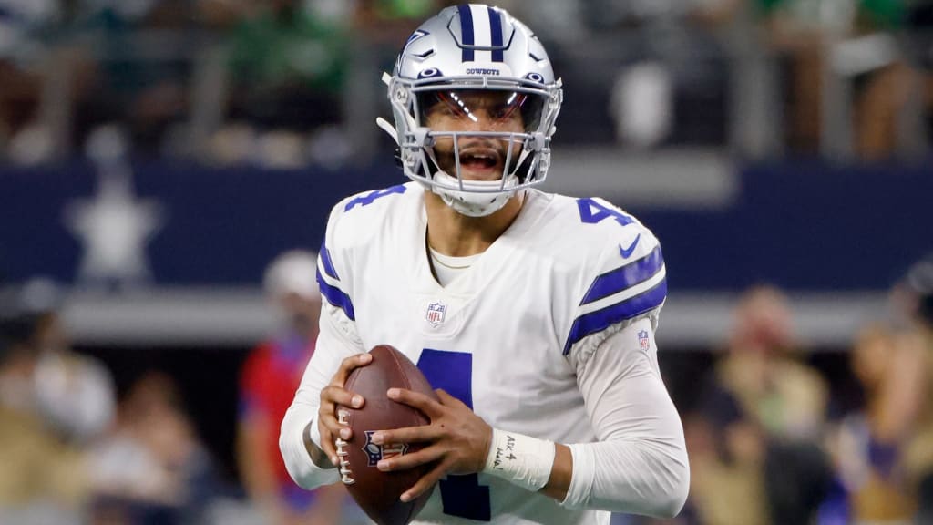 WATCH: Cowboys QB Dak Prescott throwing in pregame warmups