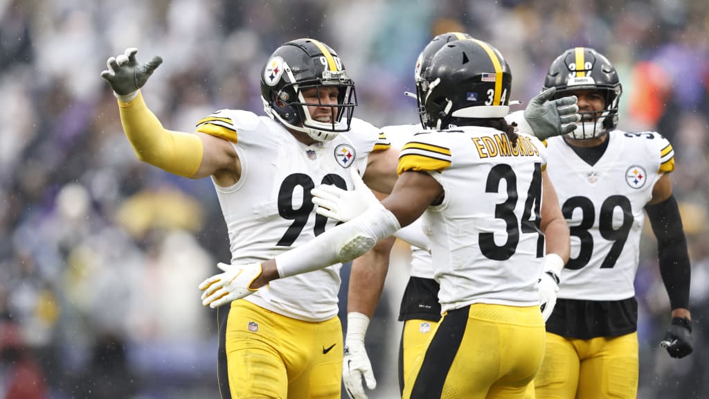 T.J. Watt matches Michael Strahan: Inside the Steelers linebacker's  historic, sack-filled season - The Athletic