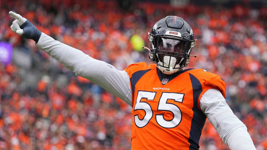 Signature victory at Dallas keeps Broncos in playoff mix