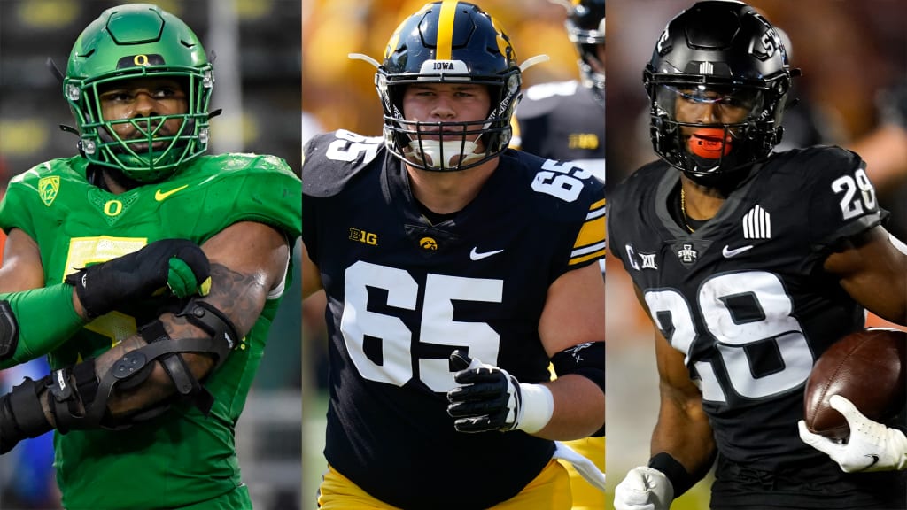 NFL on X: The top 10 prospects on @movethesticks latest big board. 