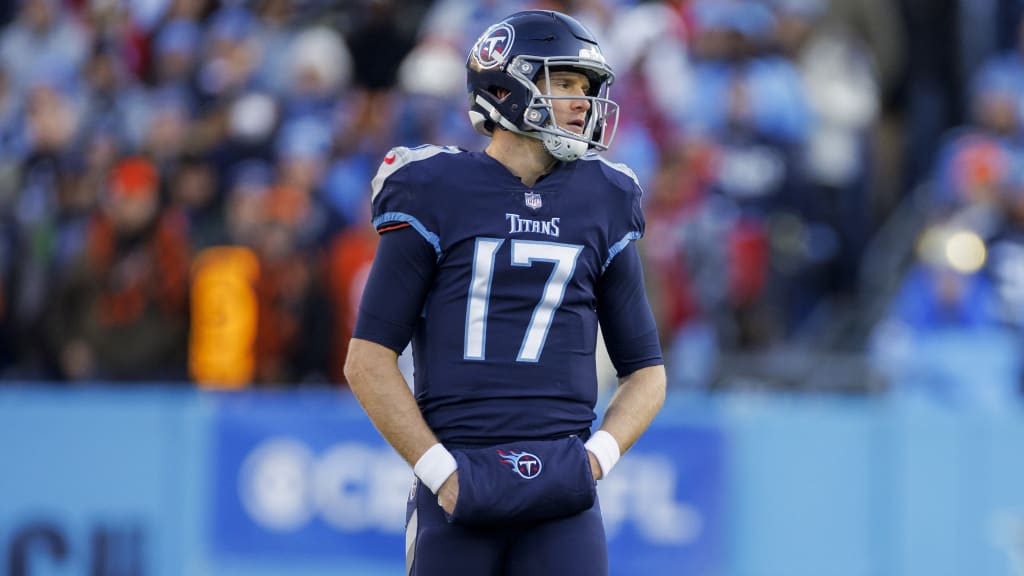 Nashville, United States. 22nd Jan, 2022. Tennessee Titans quarterback Ryan  Tannehill (17) throws against the Cincinnati Bengals during the first half  of an NFL Divisional Playoff game at Nissan Stadium in Nashville