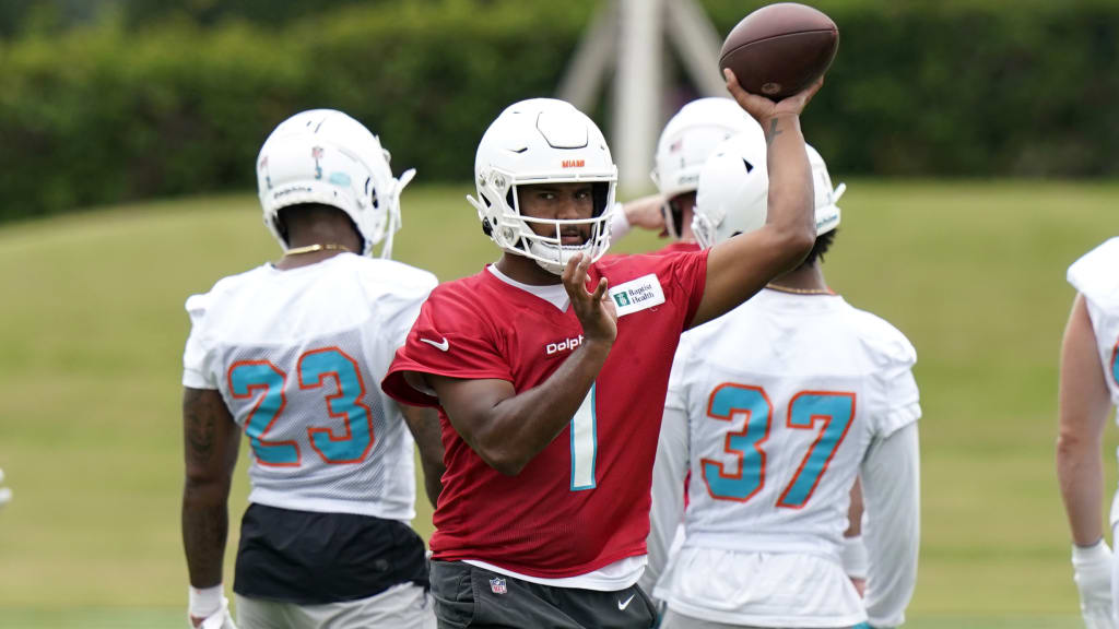 Fresh Perspective: Building the 2022 Miami Dolphins - Quarterback – Five  Reasons Sports Network