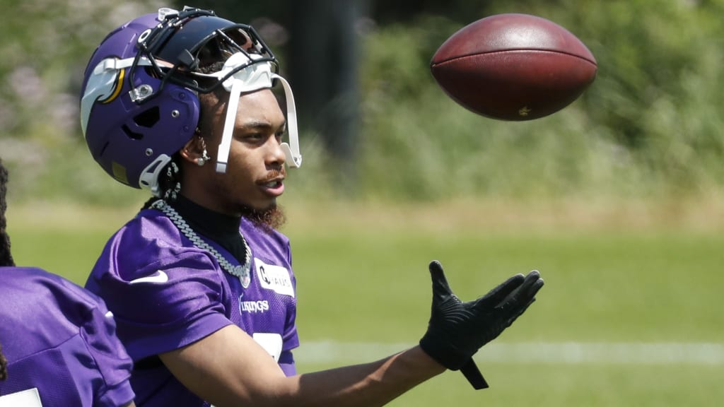 Justin Jefferson attends Vikings mandatory minicamp. Danielle Hunter does  not.