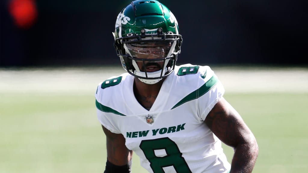 Jets trade wide receiver Elijah Moore amid flurry of moves: report