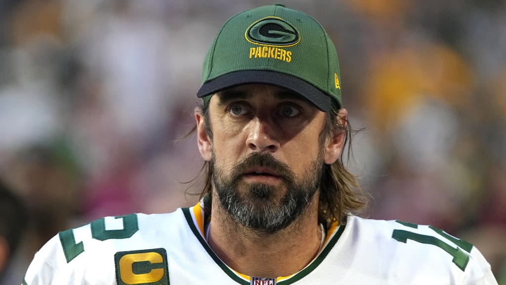 Report: Aaron Rodgers has told people close to him he plans to