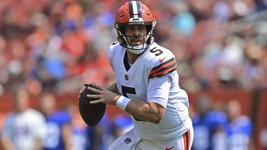 Browns replace banged-up Baker Mayfield with Case Keenum during