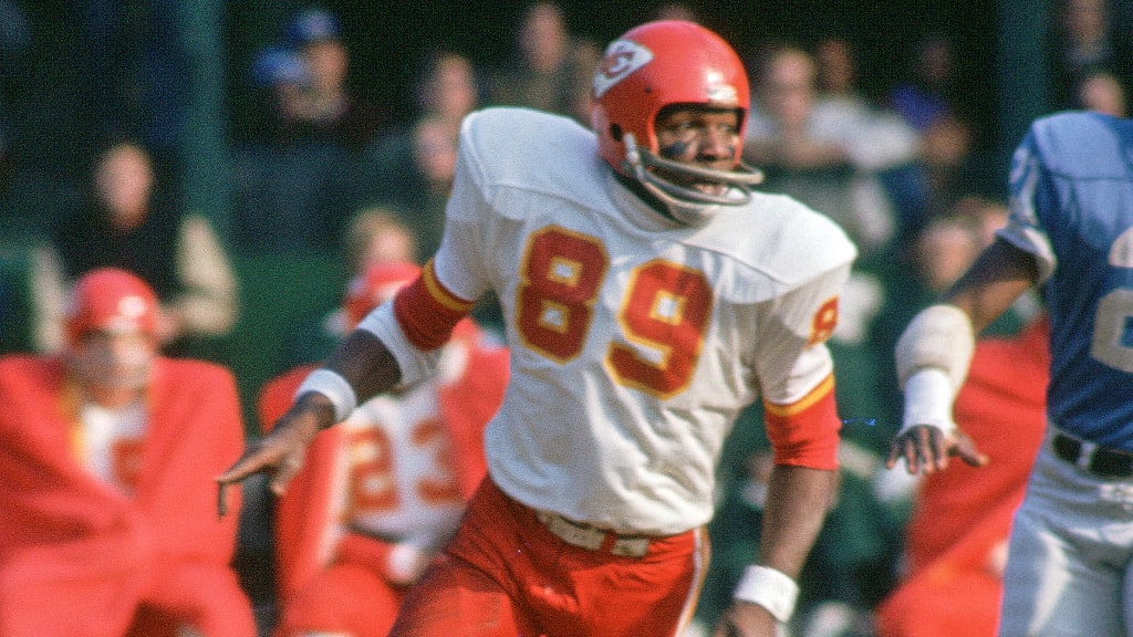 1982: Otis Taylor, Chiefs Hall of Honor