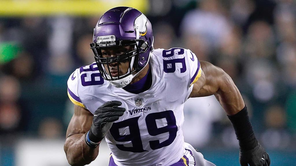 Vikings' Danielle Hunter lands 5-year, $72M extension