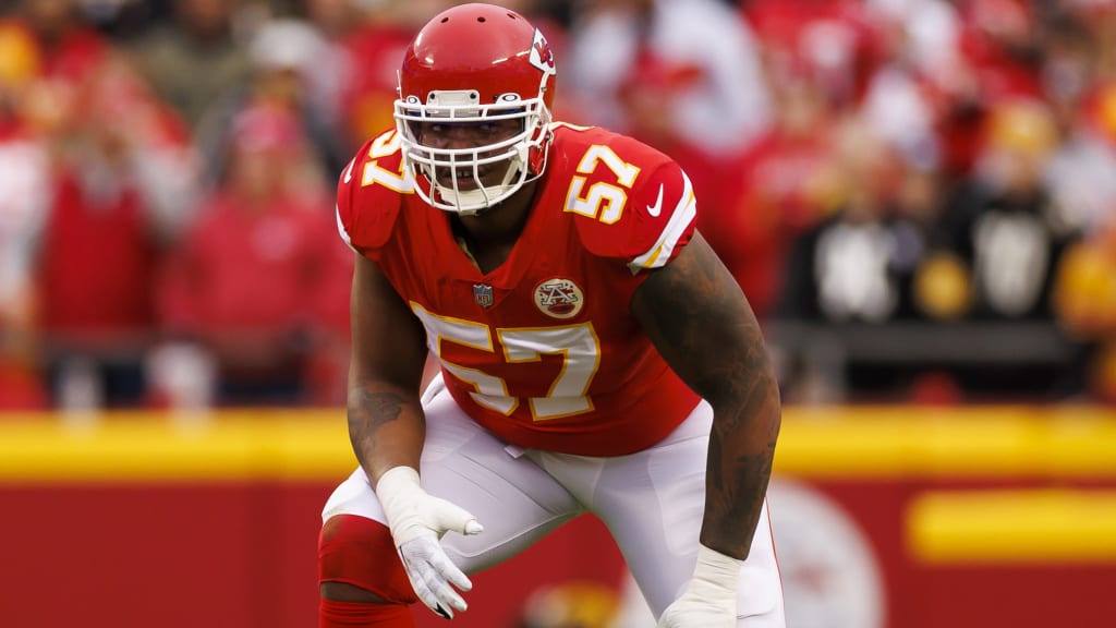 Kansas City Chiefs tackle Orlando Brown (57) blocks against the