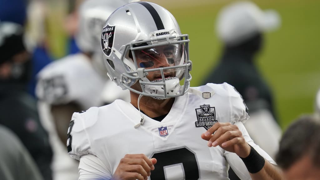 January 02, 2022: Las Vegas Raiders quarterback Marcus Mariota (8) runs  with the ball during NFL football game action between the Las Vegas Raiders  and the Indianapolis Colts at Lucas Oil Stadium