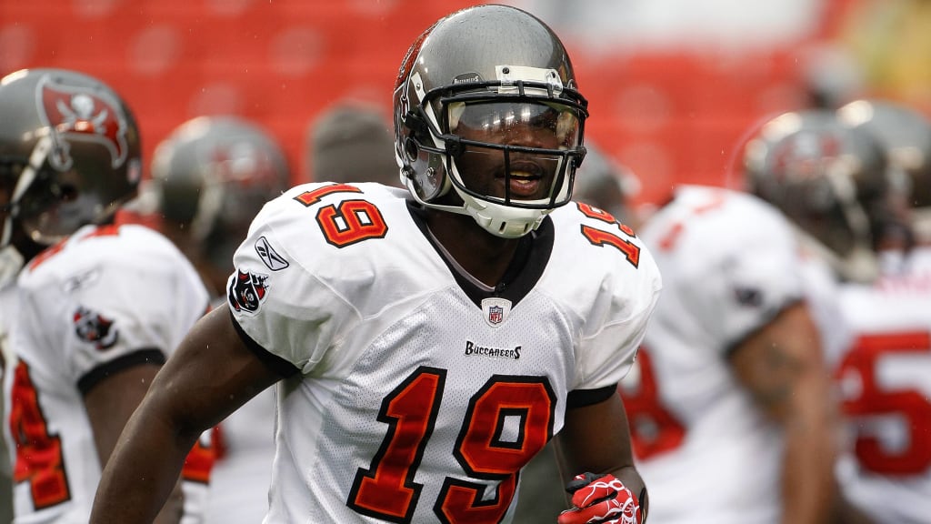 Photo: Tampa Bay Buccaneers Mike Williams catches a screen pass