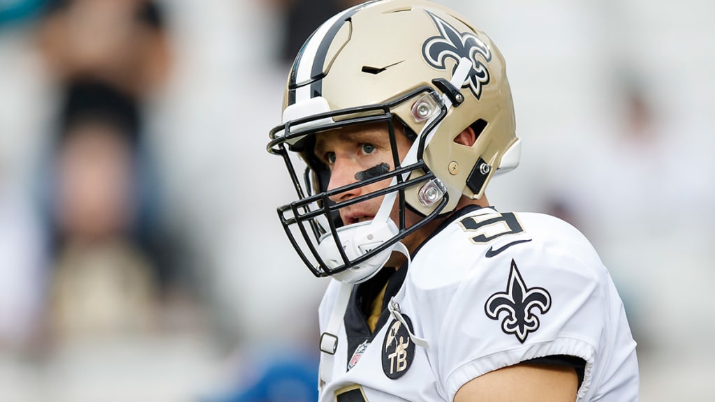 Saints legend Drew Brees visits Broncos practice