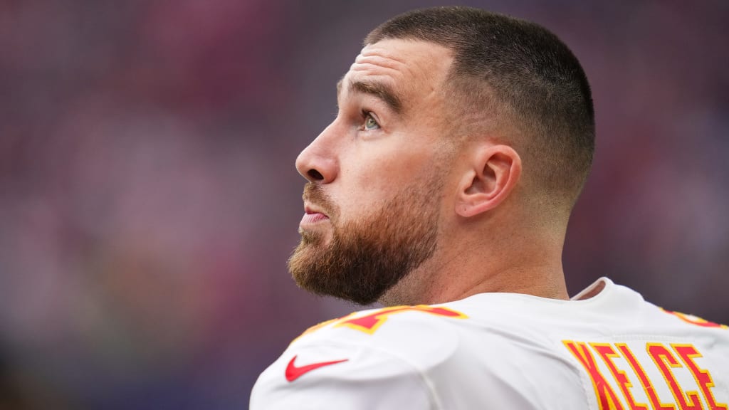 Chiefs TE Travis Kelce questionable with bone bruise, National