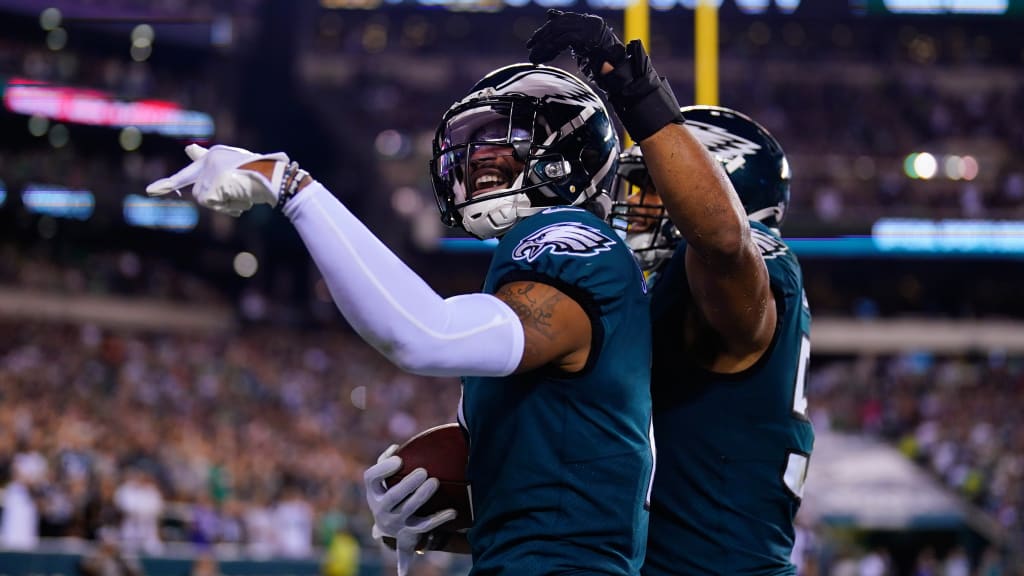 Darius Slay, Eagles torment Vikings offense in blowout victory