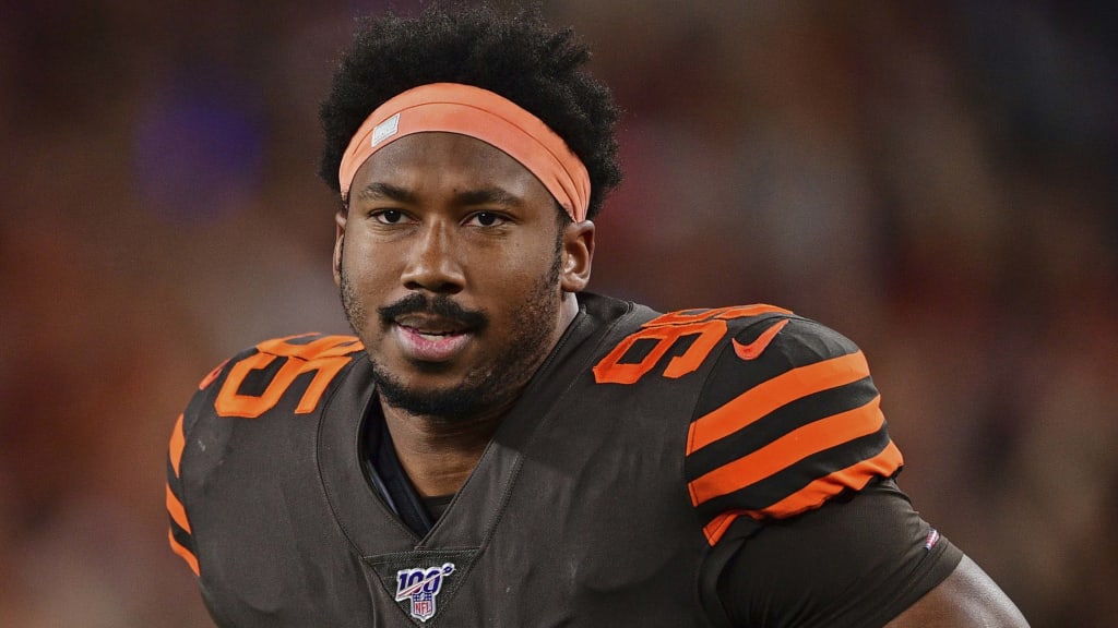 Browns news: Myles Garrett respects suspension decision, new LB