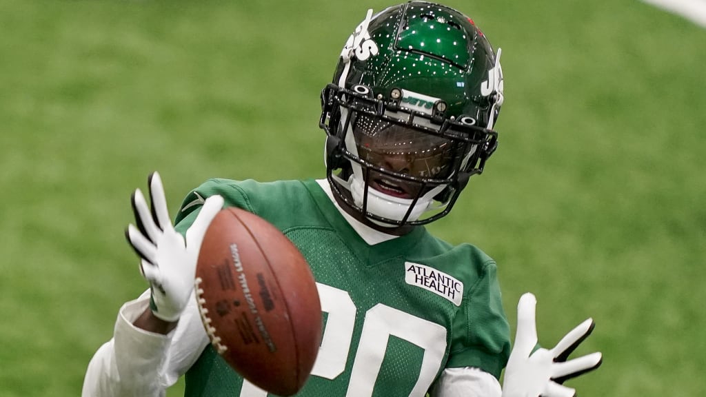 New York Jets cornerback Sauce Gardner (1) in action against the New York  Jets during the second half of an NFL football game Sunday, Dec. 4, 2022 in  Minneapolis. (AP Photo/Stacy Bengs