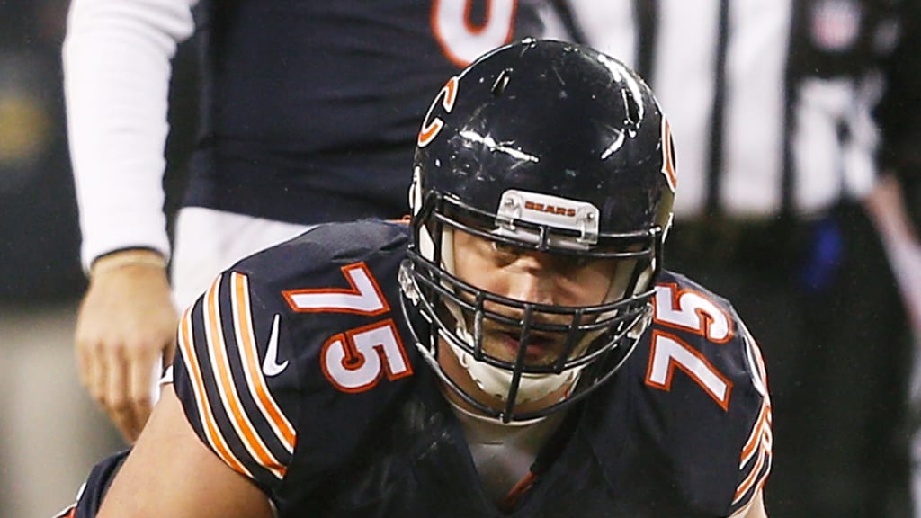 Bears haven't ruled out moving Kyle Long to right tackle