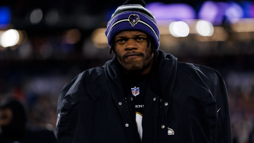 Is Lamar Jackson playing tonight? Latest news as Ravens QB recovers from  knee injury