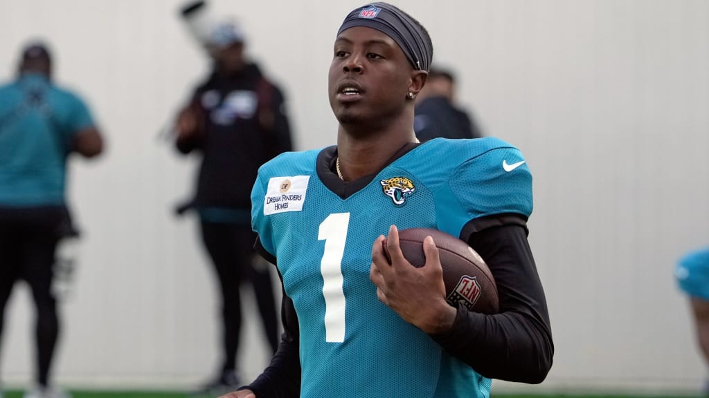 Jacksonville Jaguars train ahead of NFL double-header in London